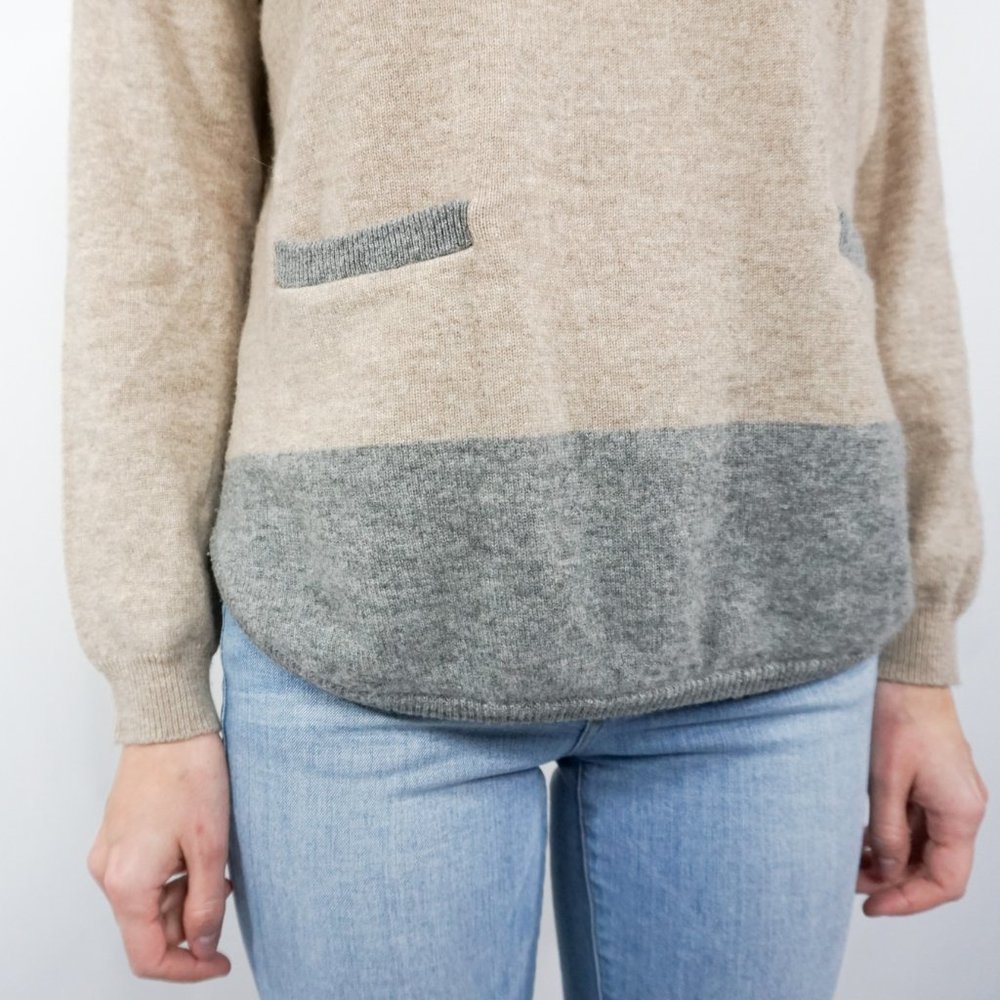 CHINTI & PARKER Oatmeal & Gray Cashmere Sweater - Picture 2 of 7